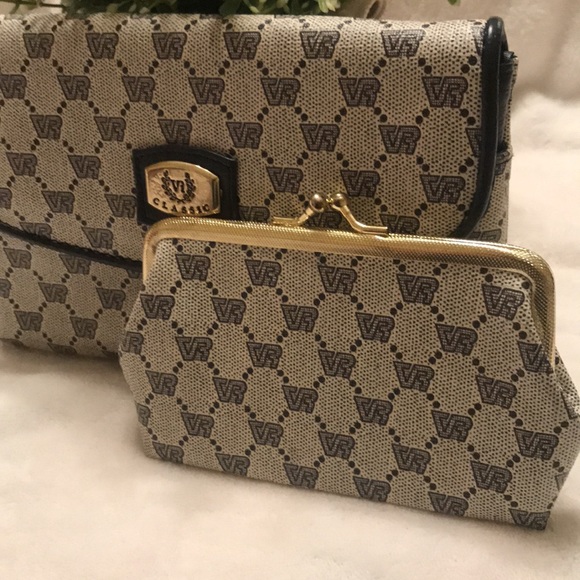 Vr Classic Clutch Wallet - Women | Color: Blue - Picture 8 of 17